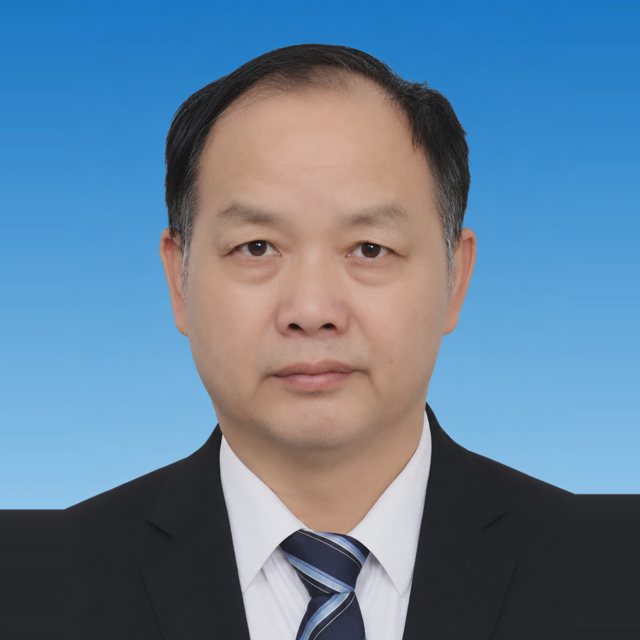 武汉襄武学校地理艾均发高清师资照片