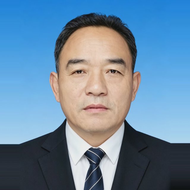 武汉襄武学校政治康玉范高清师资照片